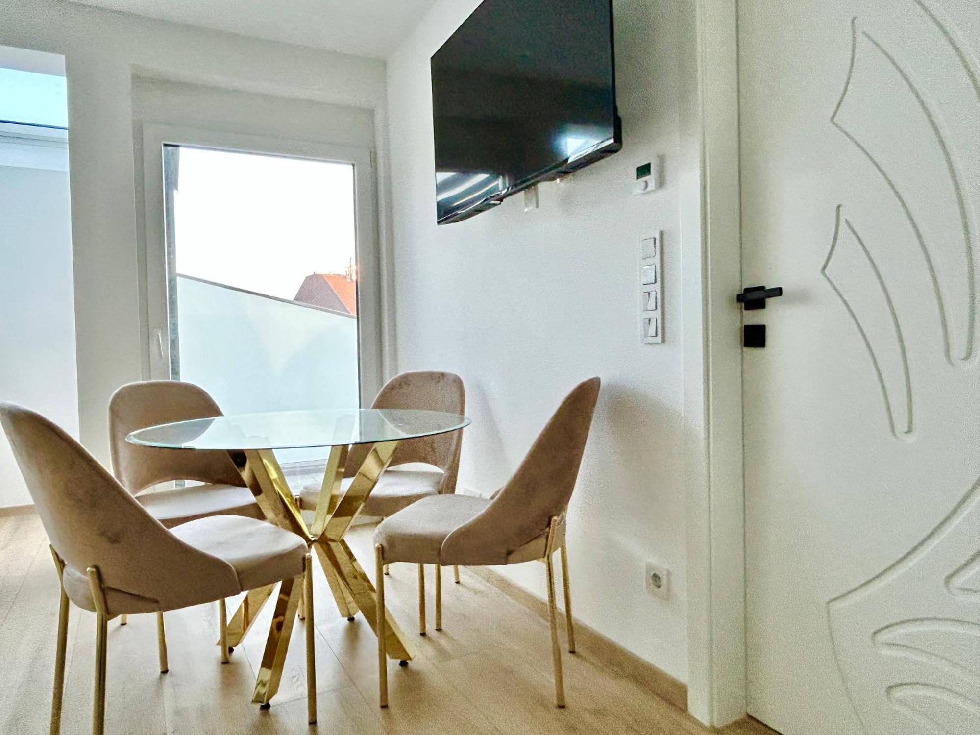 Asp Modern Apartments With Balcony & Free Parking 비엔나 외부 사진