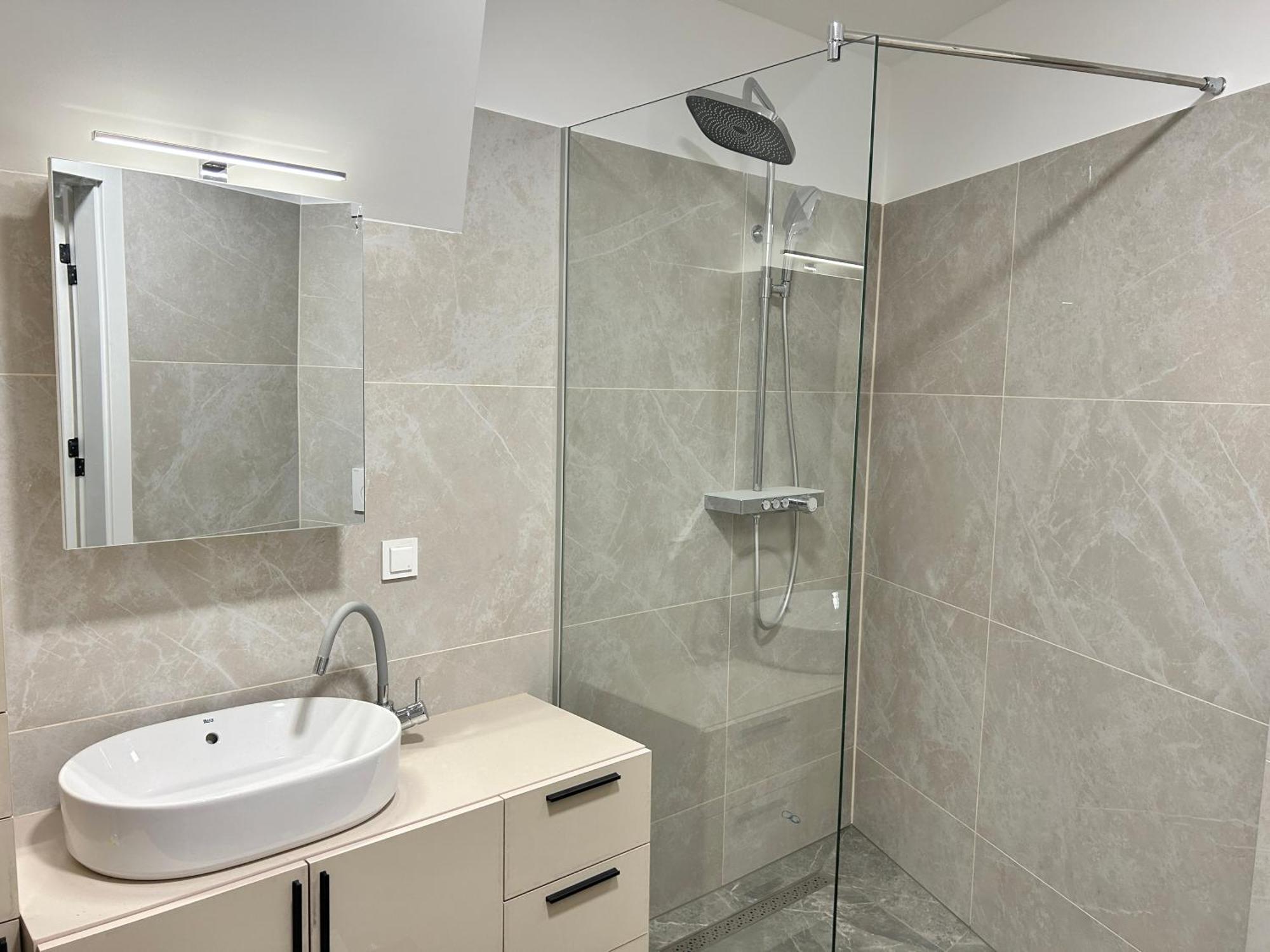 Asp Modern Apartments With Balcony & Free Parking 비엔나 외부 사진
